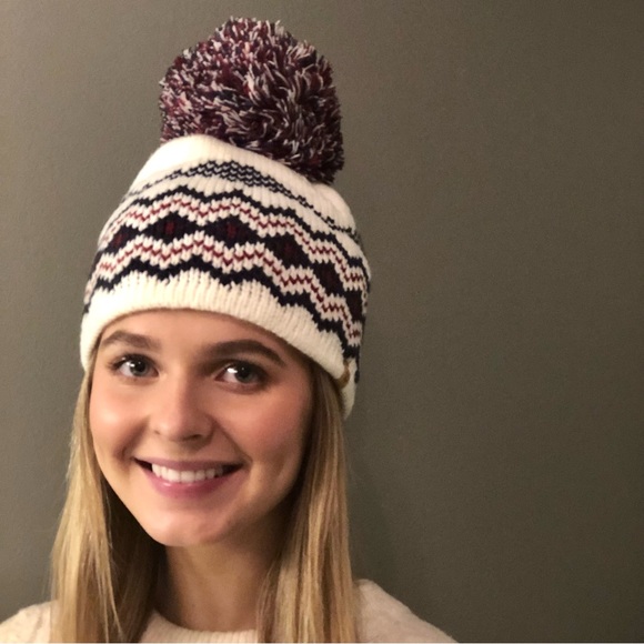 Timberland Nordic Style Beanie with Pom Pom. - Picture 14 of 14